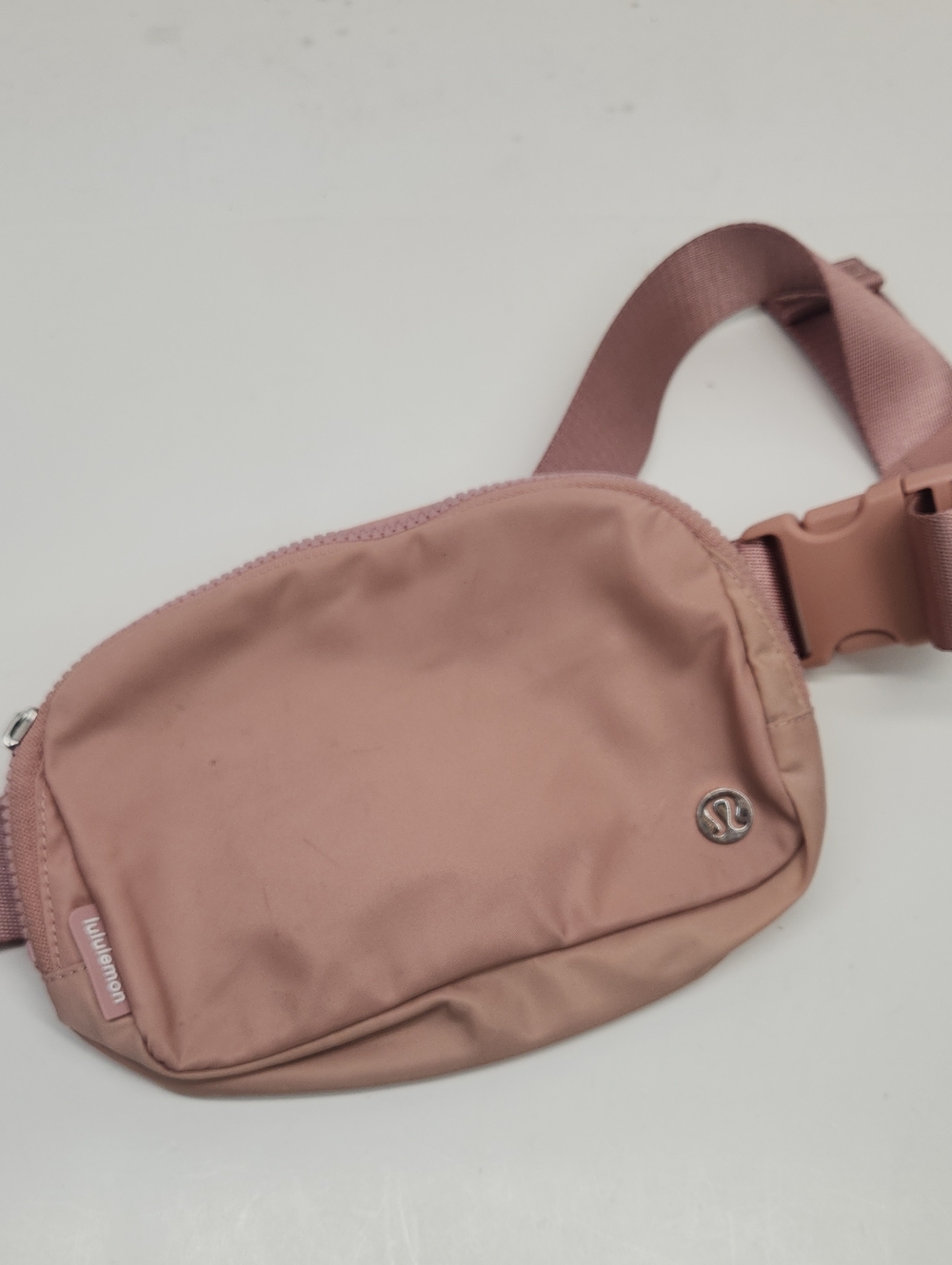 lululemon athletica Rose Pink Belt Bag